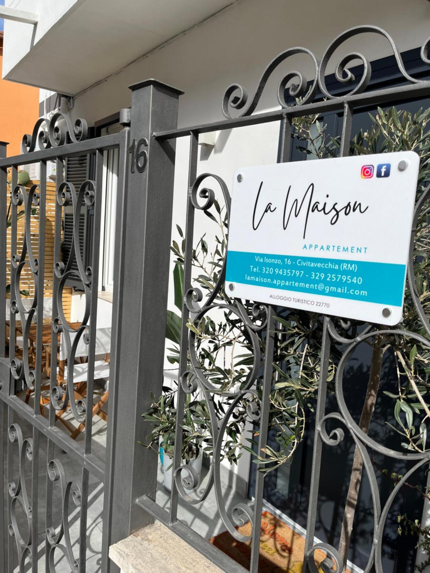 La Maison Appartement - A 200M Dal Porto Civitavecchia Exterior photo